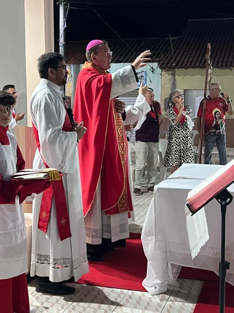 Bispo Diocesano, Dom Francisco de Assis Gabriel dos Santos, presidiu a celebração de abertura|Foto: Tribuna10