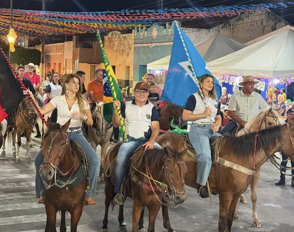 Prefeito Ceninha Lucena participa da Cavalgada de Santo Antônio em Bonito de Santa Fé-PB|Foto: Divulgação
