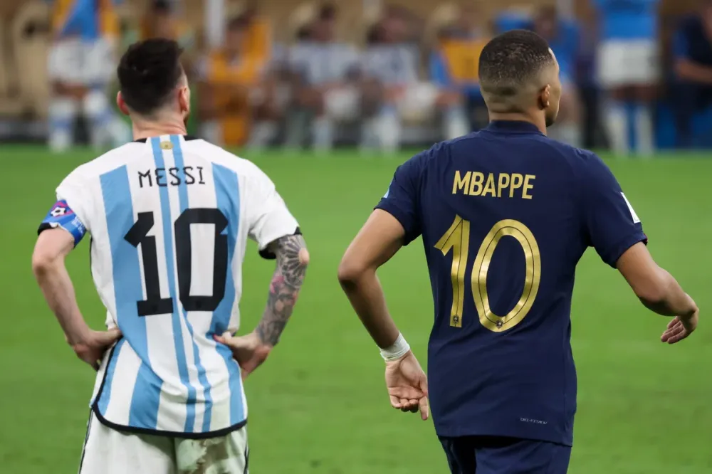 Lionel Messi (Argentina) e Kylian Mbappé (França)|Foto: Divulgação