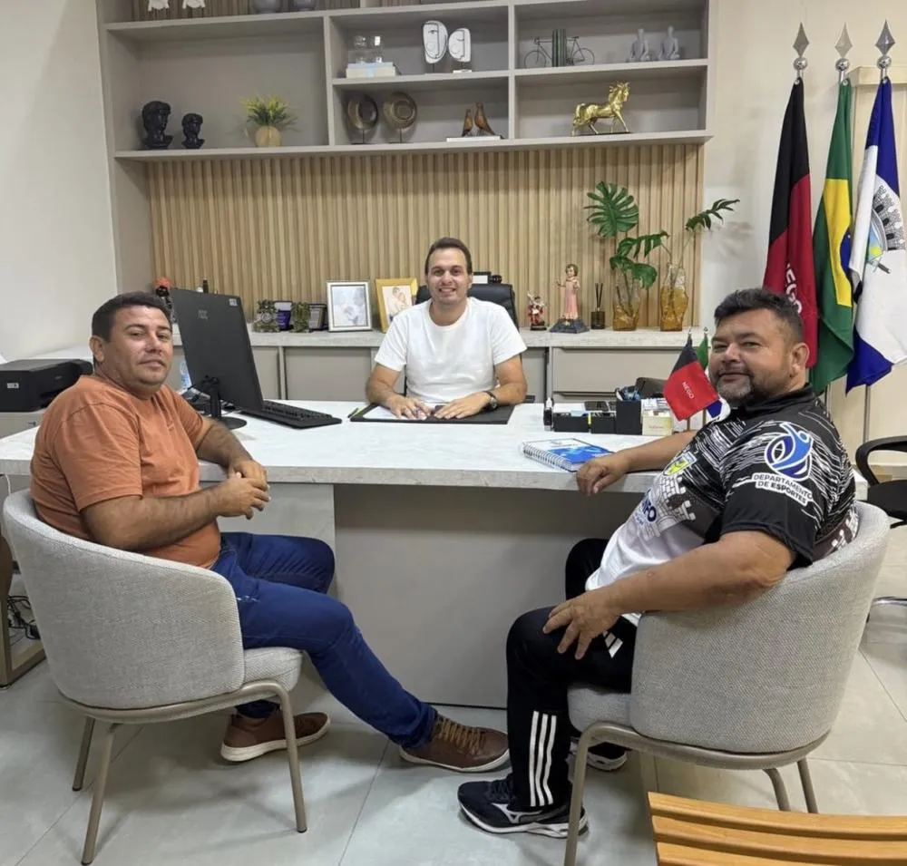 Prefeito Espedito Filho se reúne com secretários para alinhar detalhes da 2ª Copa da Amizade|Foto: Divulgação