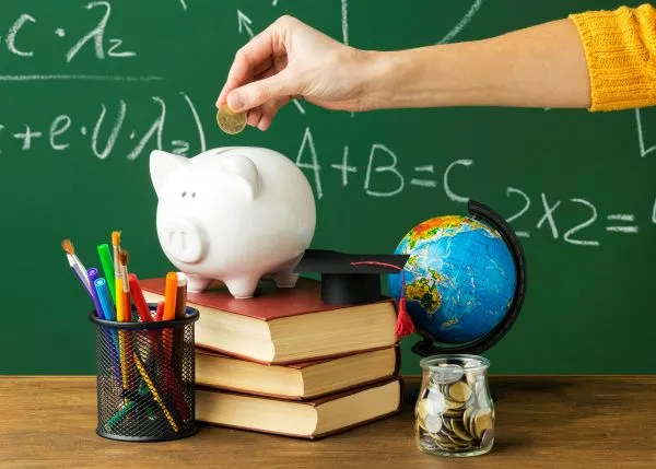 Educação financeira pode ser incluída no currículo escolar|Foto: Reprodução