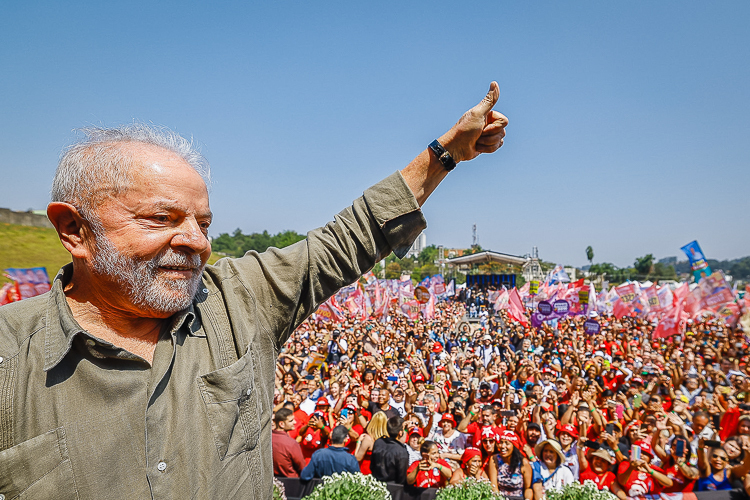 Lula promete liberar crédito para médias e peqiuenas empresas (Foto: Divulgação) 