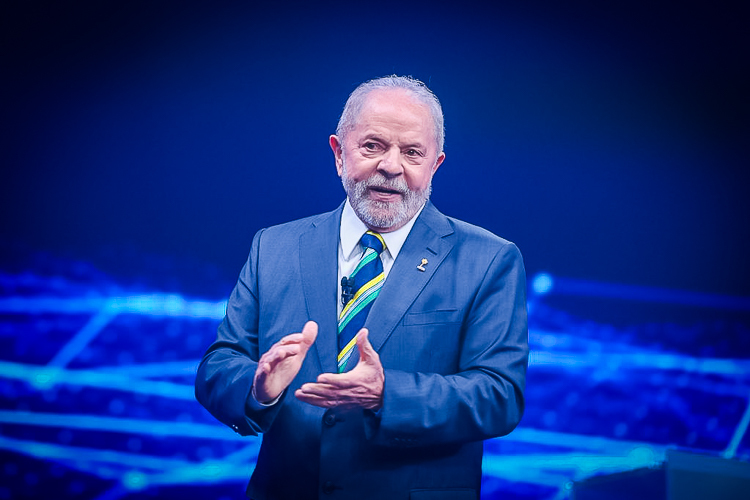 Lula tem sete pontos na frente de Bolsonaro 