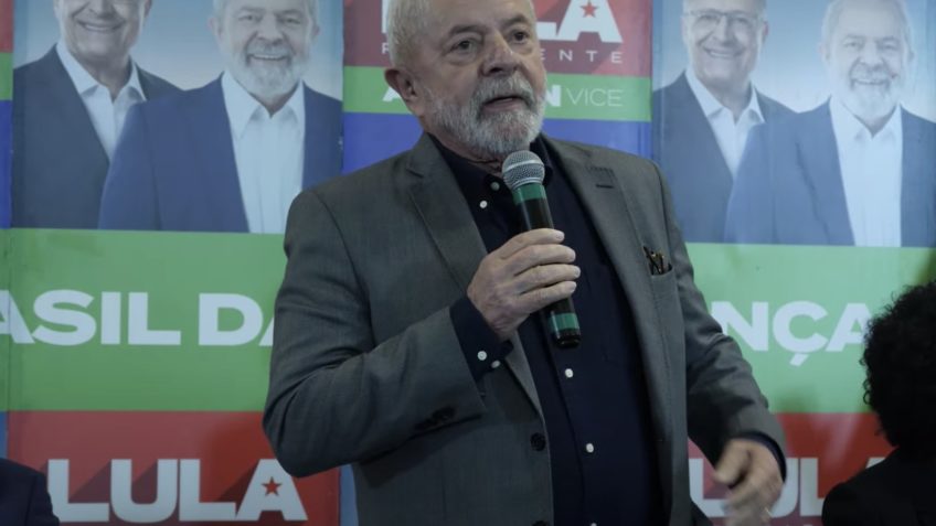 Luiz Inácio Lula da Silva (PT) anunciou, nesta quarta-feira (19/10), em São Paulo, uma carta para evangélicos.