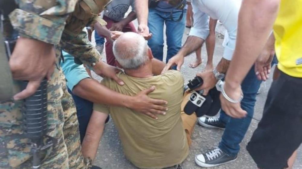 Apoiadores de Roberto Jefersosn e de Bolsonaro agridem repórter (Foto UOL) 