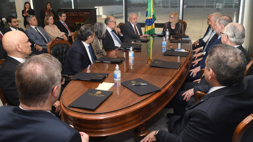 Lula visita STF e parabeniza ministros pela condução da eleição (Foto: Caarta capital) 