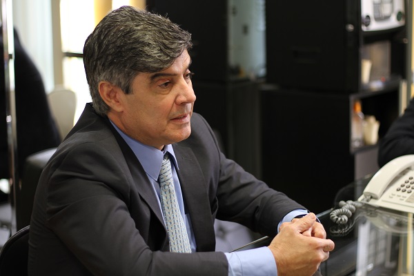 Vereadora da base da prefeita de Uiraúna falta sessão e título de cidadão é negado ao deputado Wellington Roberto (Foto: Câmara dos deputados) 