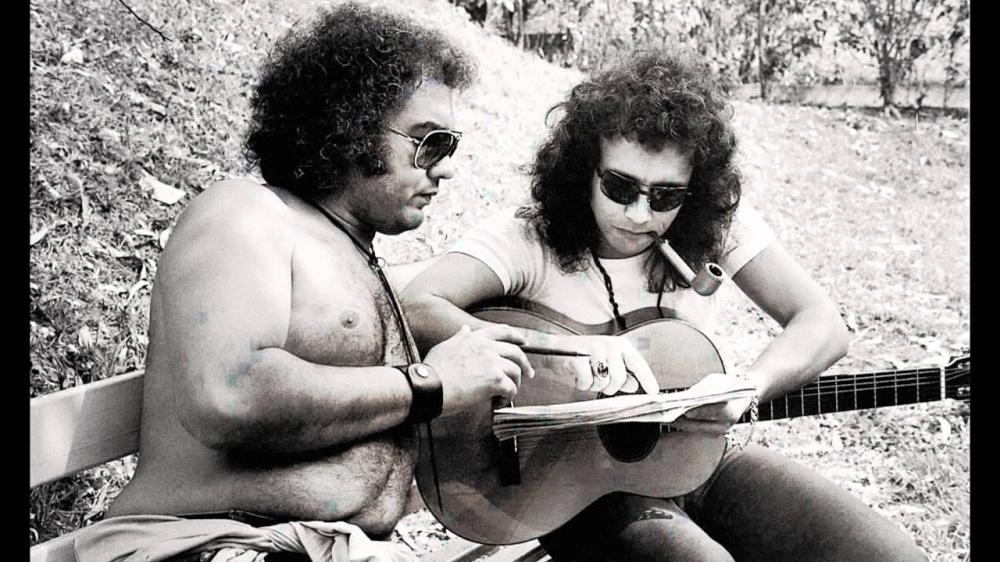 Roberto e Erasmo em momento simples 