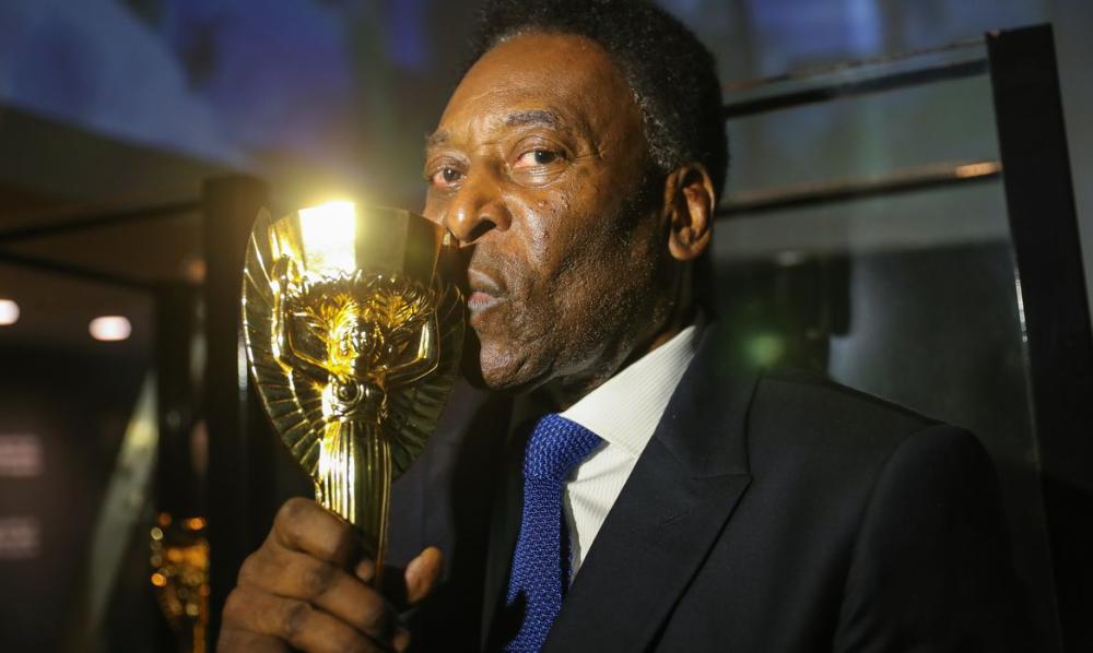 A assessoria do Albert Einstein divulgou comunicado nessa sexta-feira (2), que acusou que Pelé foi diagnosticado com infecção respiratória