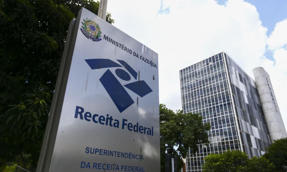 Os salários serão de R$ 21,4 mil para auditor e R$ 12,1 mil para analista.