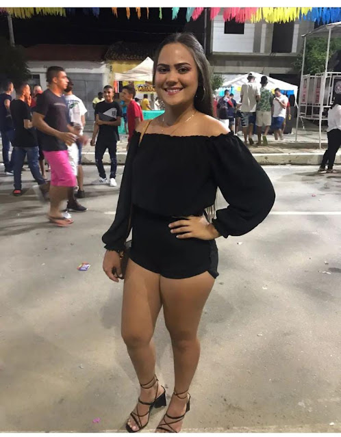 Gabriela Cavalcante de 18 anos morreu no local do acidente