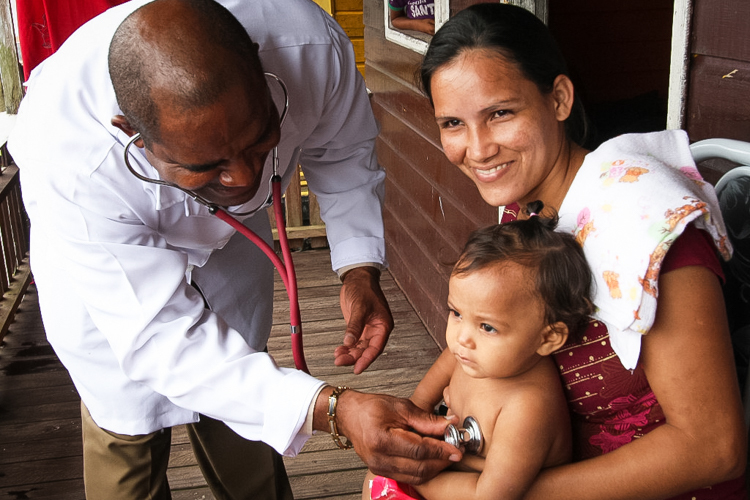 Mais Médicos será retomado, diz secretário da Saúde do governo Lula 