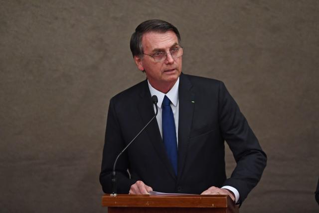 A quantia gasta foi no valor de R$ 27,6 milhões, incluindo despesas com sorvetes (R$ 8.604,60), hospedagens de luxo e lanches no McDonald's. 