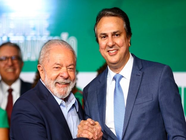 O piso nacional do magistério representa o salário inicial dos professores de escolas públicas de educação básica para a formação em nível médio