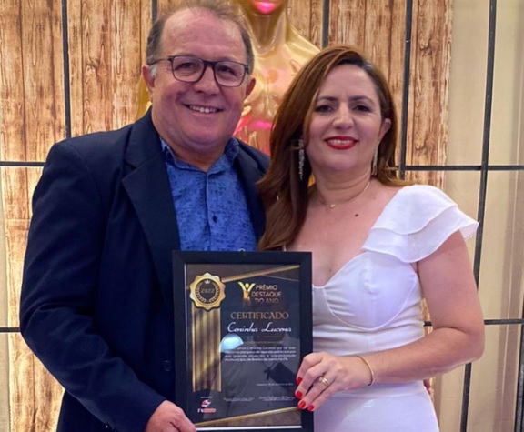 Ceninha Lucena recebe prêmio prefeito Destaque do Ano e faz agradecimento público