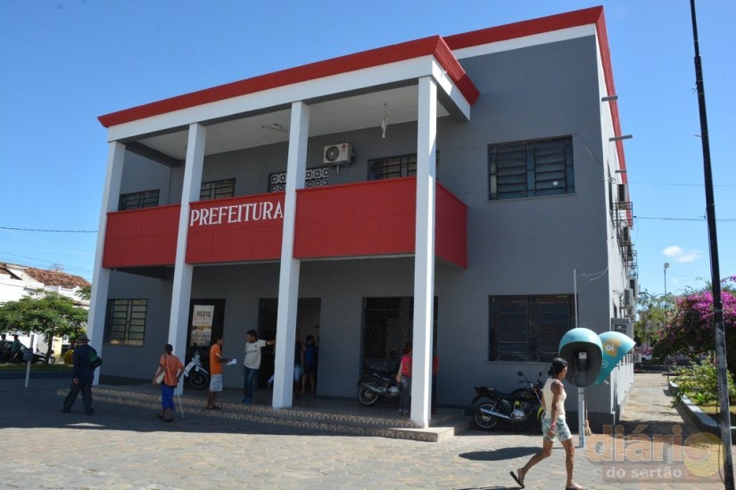 Servidores da saúde de cajazeiras vão paralizar seus serviços nesta quarta-feira, 8