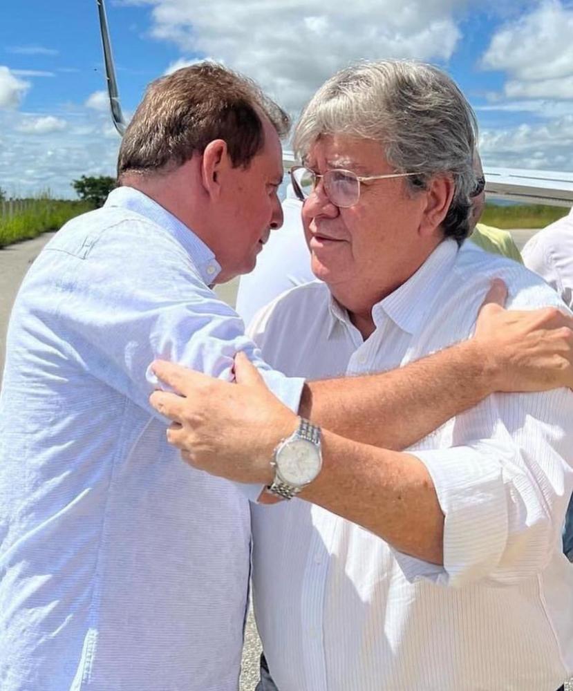 Chico Mendes agradece a João Azevedo indicação para liderar governo na ALPB. “Gratidão governador amigo”