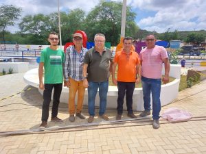 Luiz Claudino inaugura importantes obras em comu idade rural de São João do Rio do Peixe