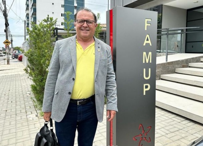 Ceninha Lucena visita FAMUP e articula mais convênios para Bonito de Santa Fé