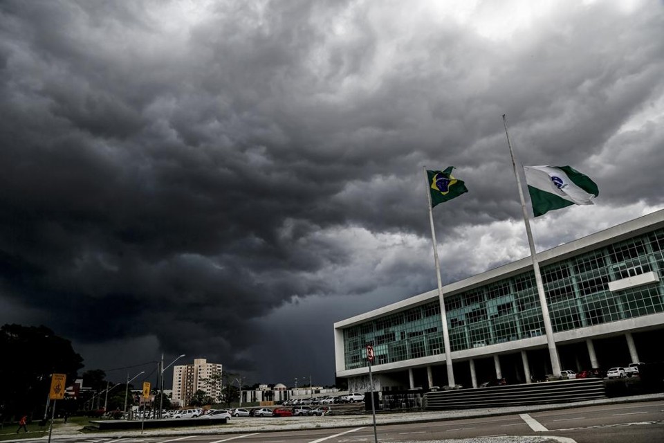 Risco de alagamentos e chuvas fortes em mais da metade do estado da Paraíba 