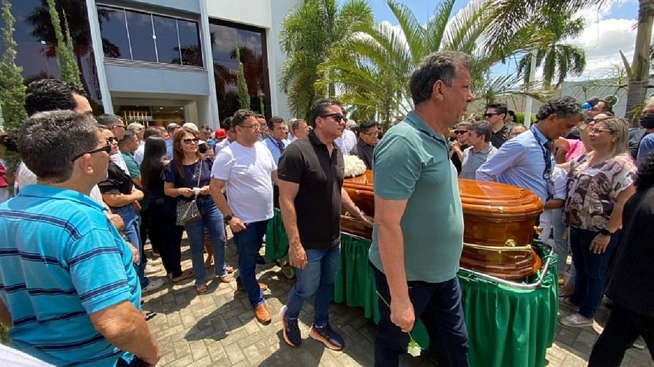 Sepultamento da vereadora em Juazeiro do Norte. 