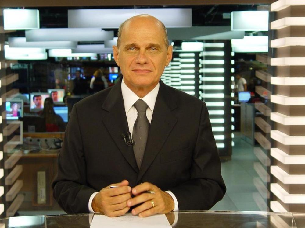 O jornalista morreu em 11 de fevereiro de 2019, aos 66 anos, em um acidente de helicóptero.