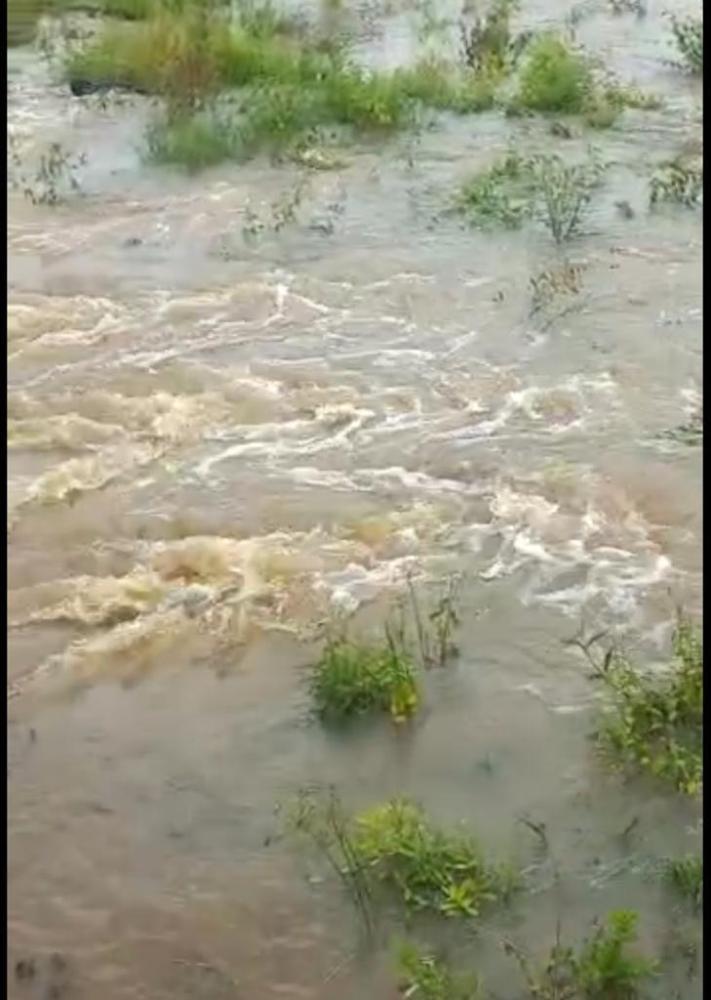  Passagem molhada mal executada causa transtornos a moradores rurais de Santa Helena 