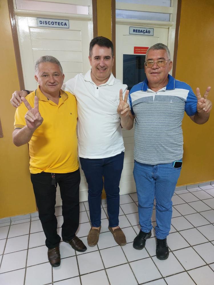 Principais líderes políticos do maior distrito de São João do Rio do Peixe reafirmam apoio à repetição da chapa Luiz Claudino e Regis Morais 