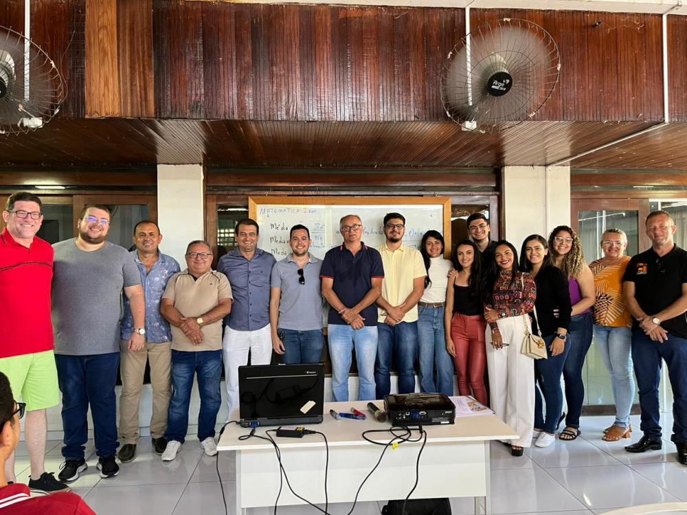 Em grande número, estudantes de São José de Piranhas participam de Aulão gratuito para o Enem 