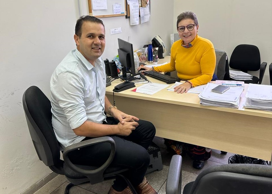 Aldo Andrade visita secretária de saúde do estado para pleitear mais 300 mil para Bernardino Batista