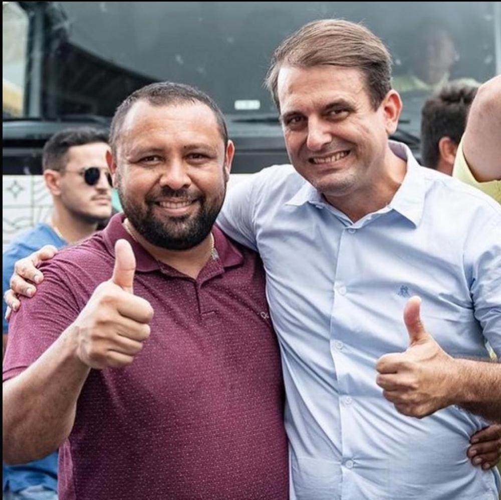 Bal Lins passa o comando da prefeitura ao presidente da Cãmara, Mylano 