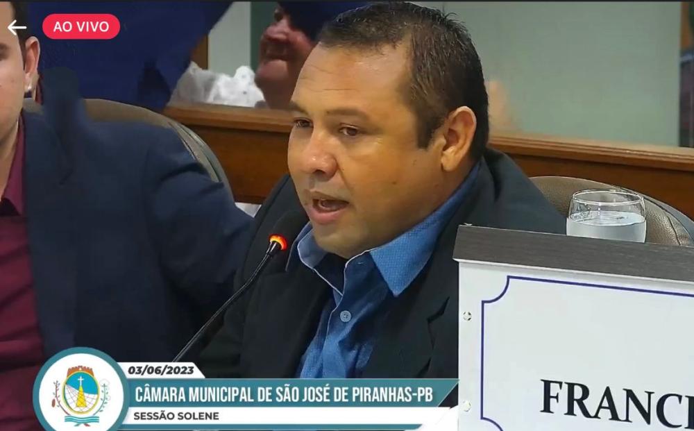 Mylano Araújo durante sessão de posse 