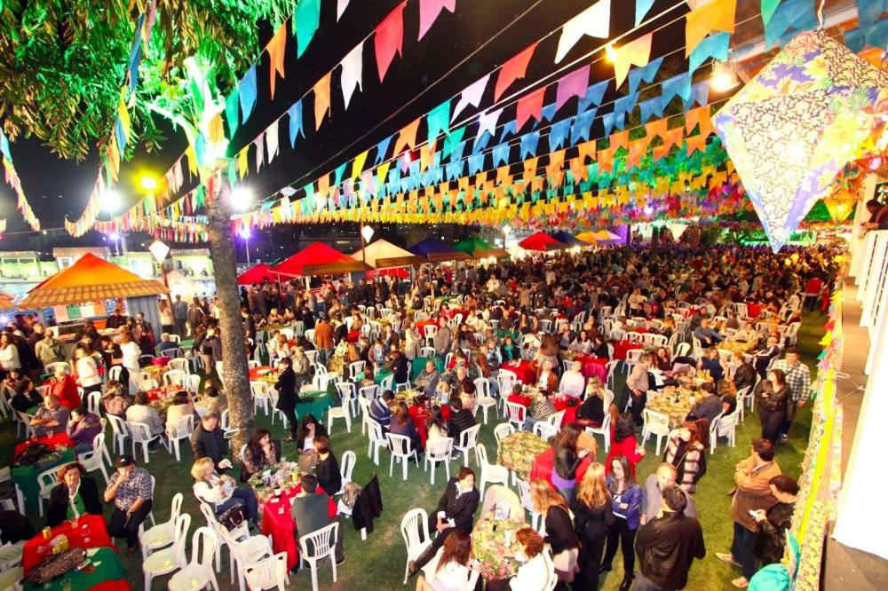 Horários das festas vão até às 3h da manhã 