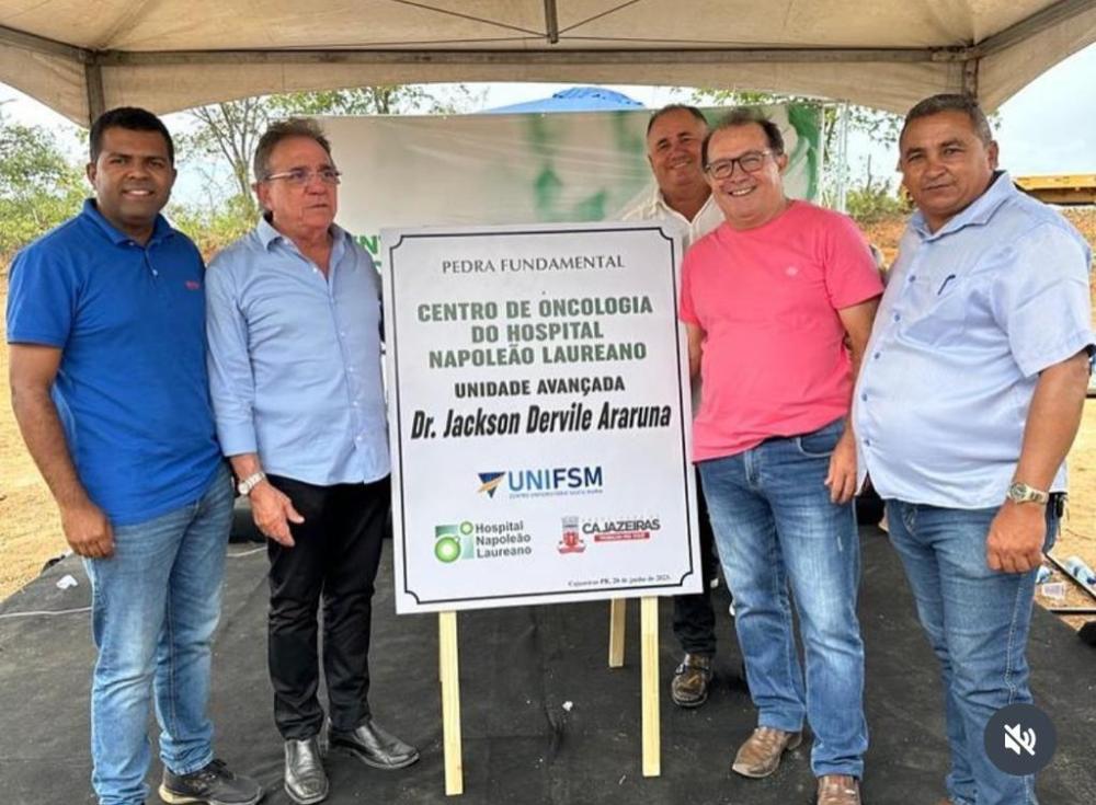 Empolgado e confiante, prefeito Ceninha Lucena participa de lançamento da pedra fundamental do Centro Oncológico de Cajazeiras