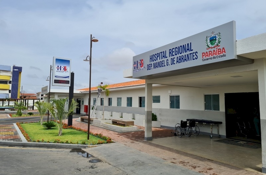 Ala do hospital de Sousa pega fogo durante a madrugada desta quarta-feira (28) 