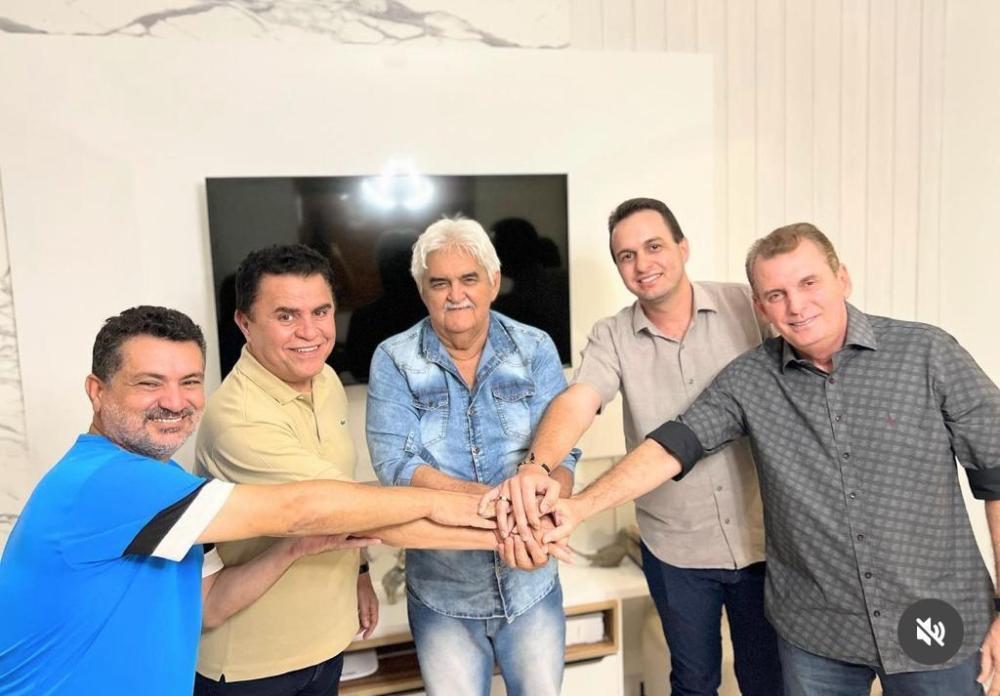 Deputados e prefeitos da região asseguram apoio à reeleição de Paulo Braz em Poço de José de Moura 