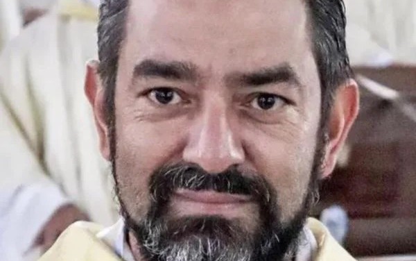 Mulher, que não teve a identidade revelada, pretendia se declarar para o padre