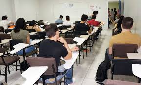 Governo autoriza realização de 14 concursos públicos com 2 mil vagas. Matéria atualizada 