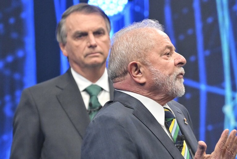 Bolsonaro chama Lula de jumento