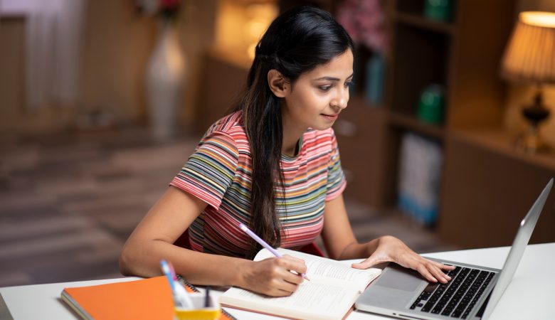 Estácio abre promoção para cursos de graduação no valor de R$ 129 ao mês 