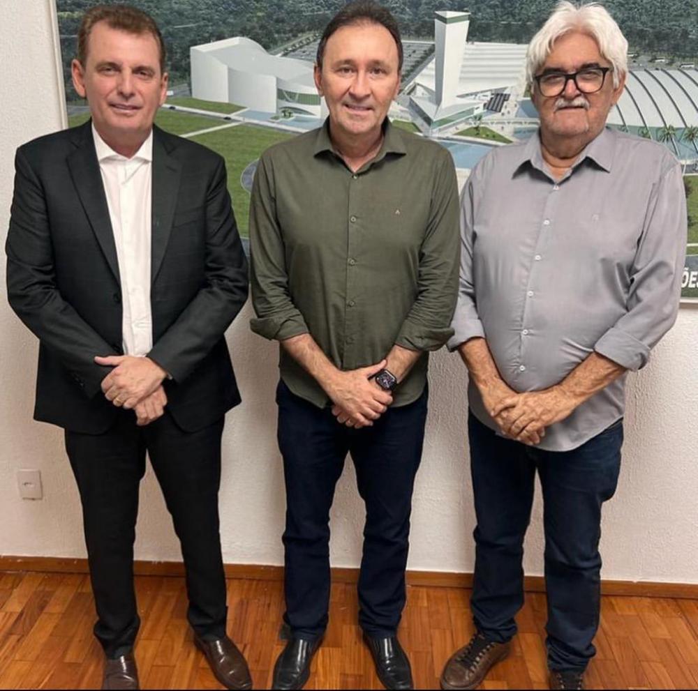 Chico Mendes reúne prefeitos em audiências com representantes do governo do estado 