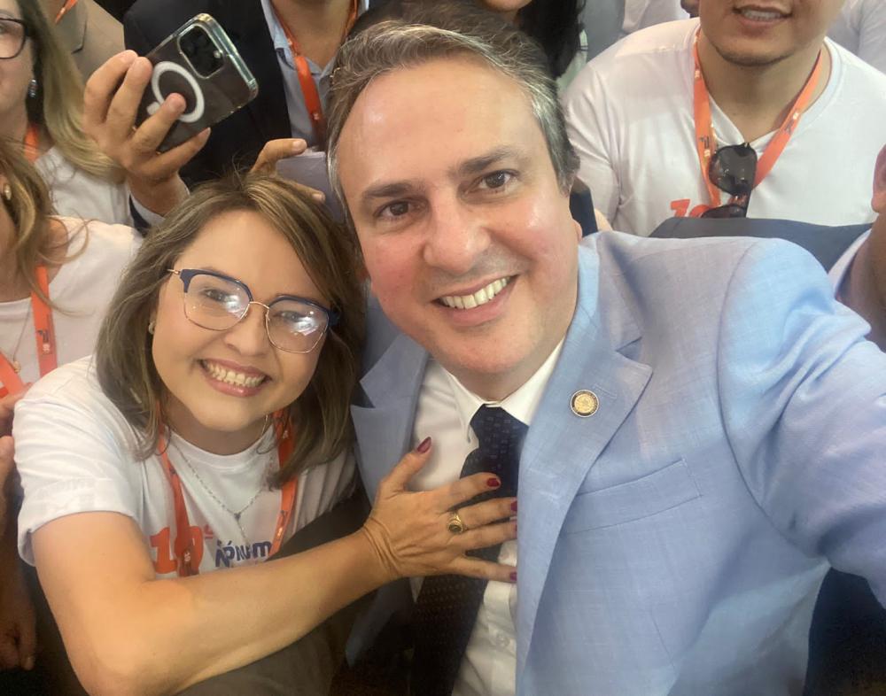 Golda Meir, secretária de Educação de Triunfo participa do 19º Fórum Nacional da UNDIME em Cuiabá