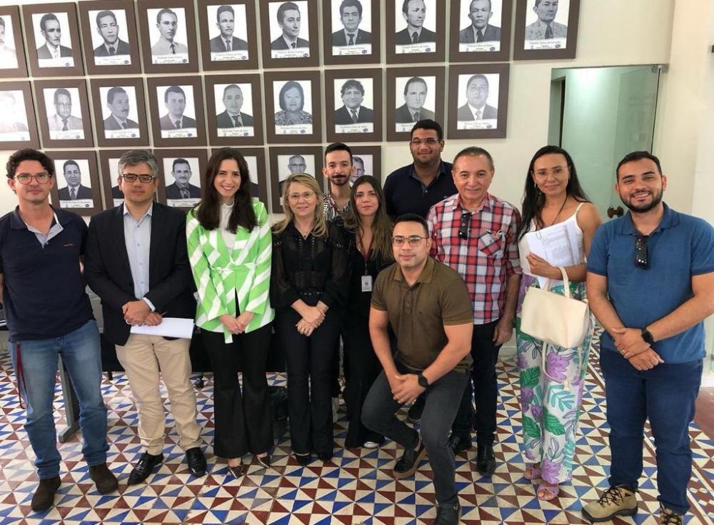Reunião aconteceu na Câmara de vereadores 