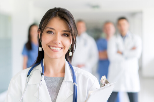 Ministério da Saúde faz repasse a Estados e Municípios para pagamento do piso da enfermagem