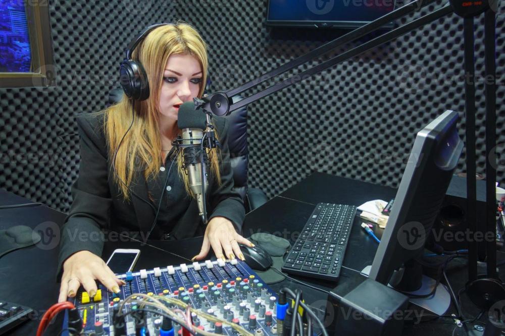 A rádio tribuna10 terá sua programação eclética, com base no jornalismo o dia inteiro