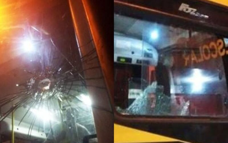 Dois homens armados, em uma motocicleta, se aproximaram do veículo e efetuaram os disparos