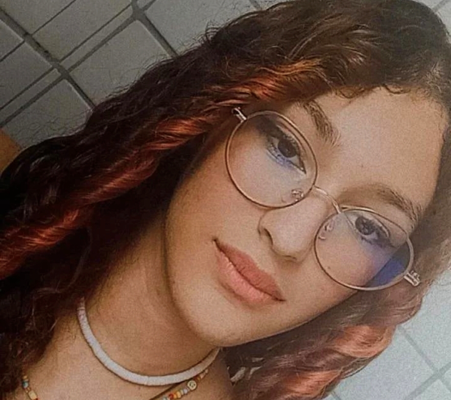 No terreno, Victória foi atingida por golpes de faca e não resistiu aos ferimentos