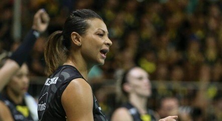 Walewska estava em São Paulo para a divulgação de sua biografia. Nesta quinta-feira, ela esteve em um evento onde apresentou o livro. Nessa quarta-feira (20), ela gravou um podcast na capital paulista