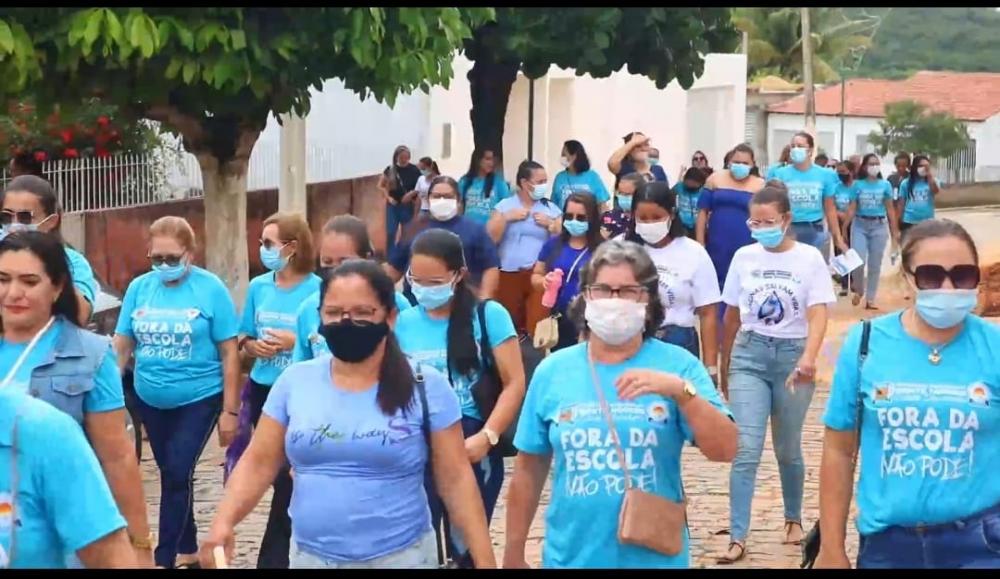 Monte Horebe realiza caminhada azul pela conscientização do autismo 