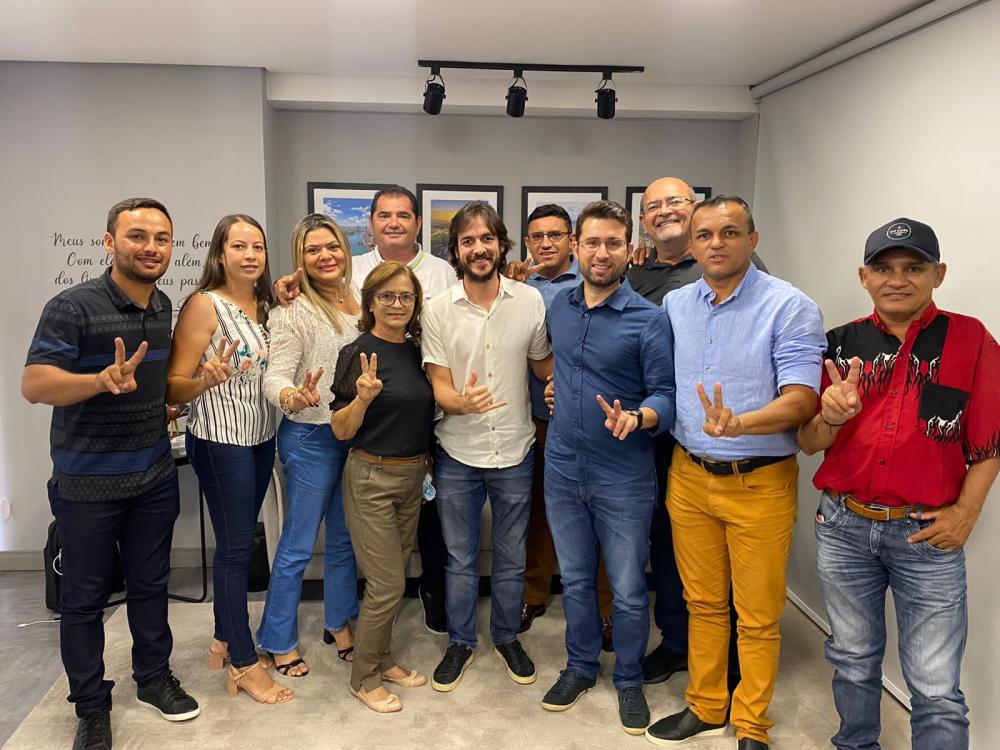 Encontro da oposição de Santa Helena e o pré-candidato a governador Pedro cunha Lima (Foto:> Tribuna10) 